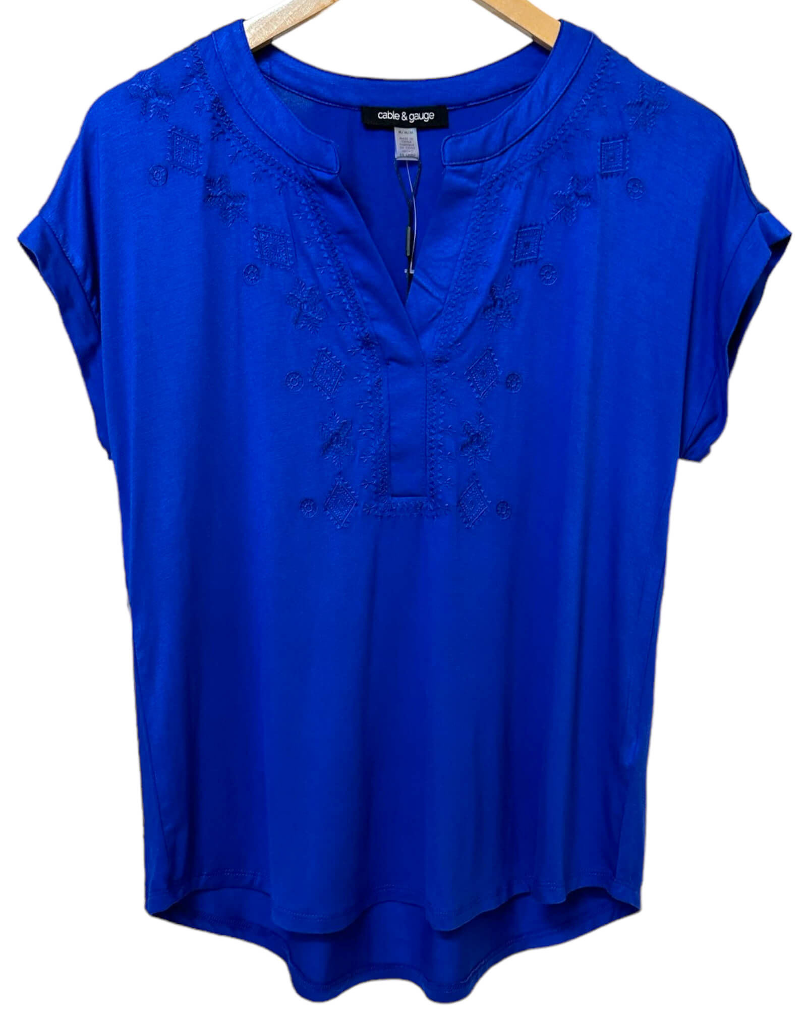 Bright Winter CABLE & GAUGE split-neck embroidered blue t-shirt top