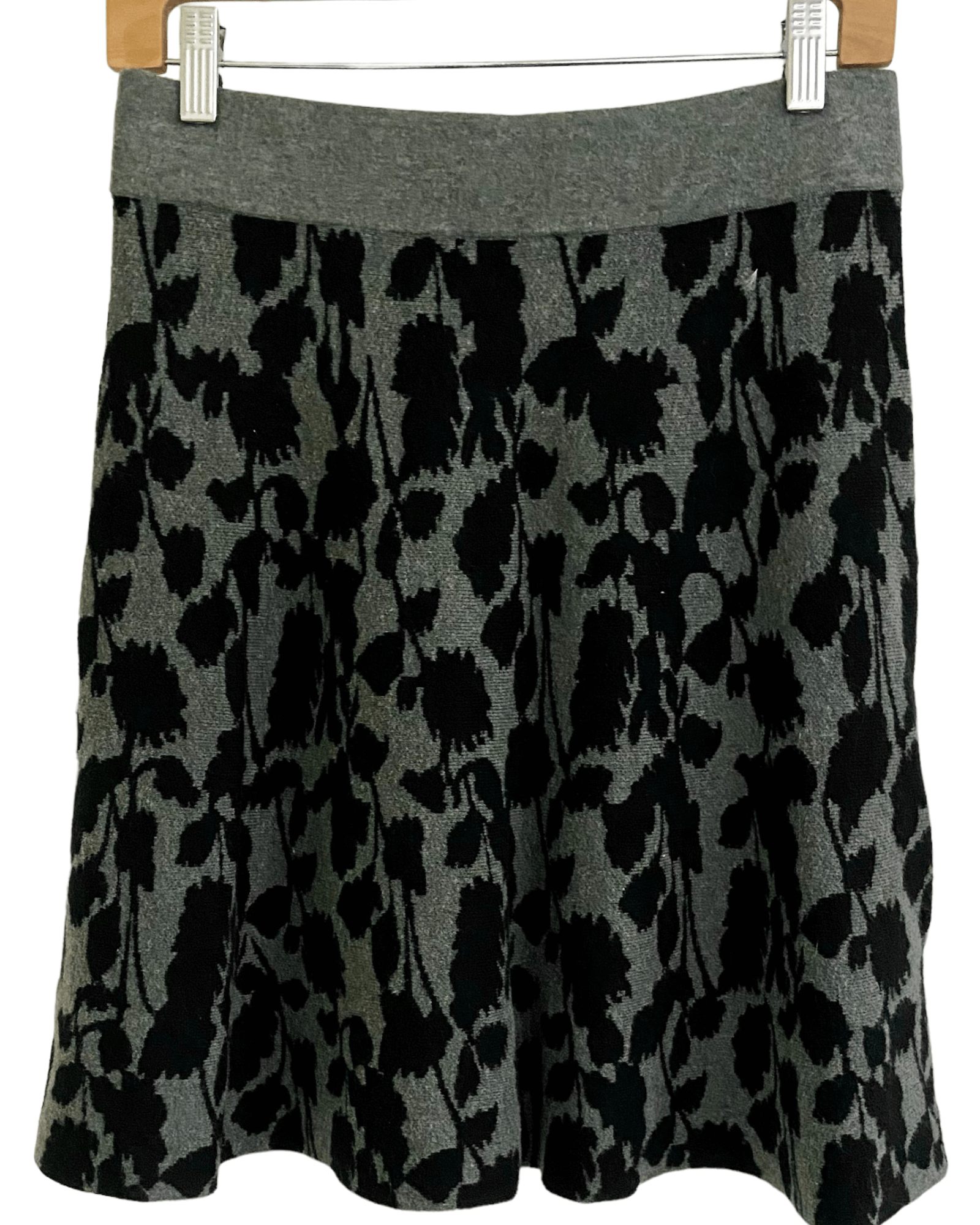 Dark Winter ANN TAYLOR black and gray floral knit skirt