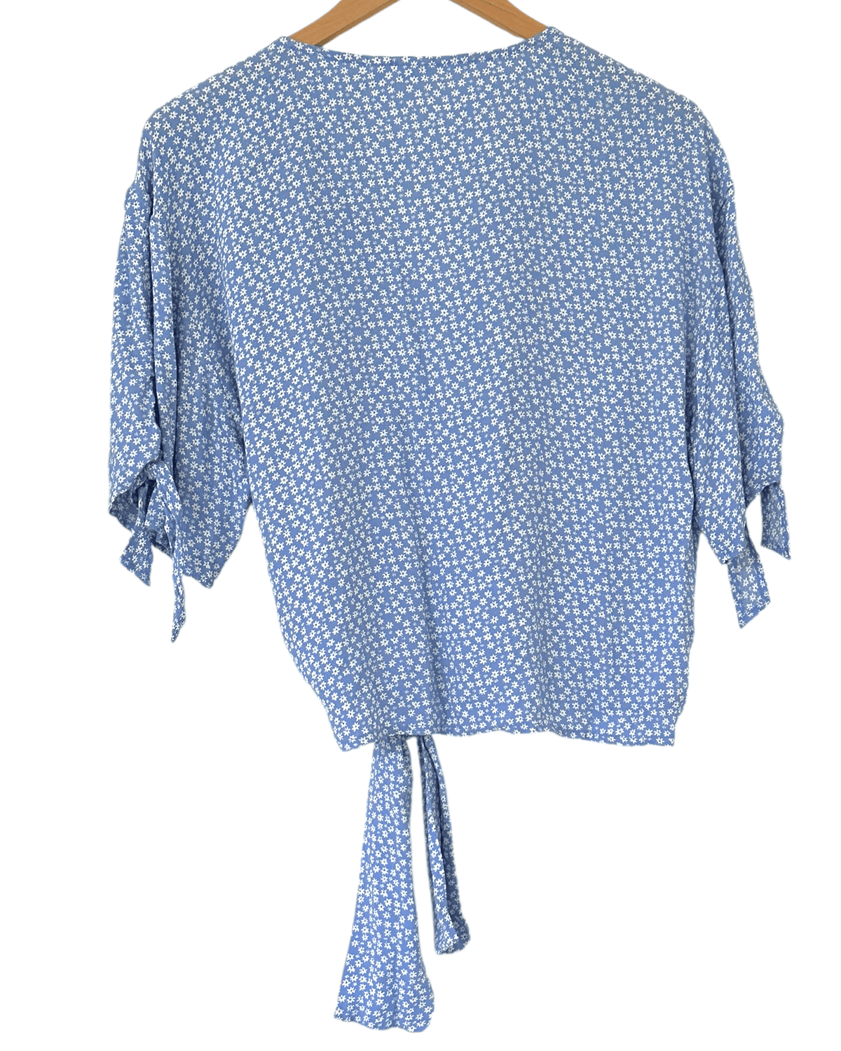 Cool Summer GAP daisy print tie-front wrap top