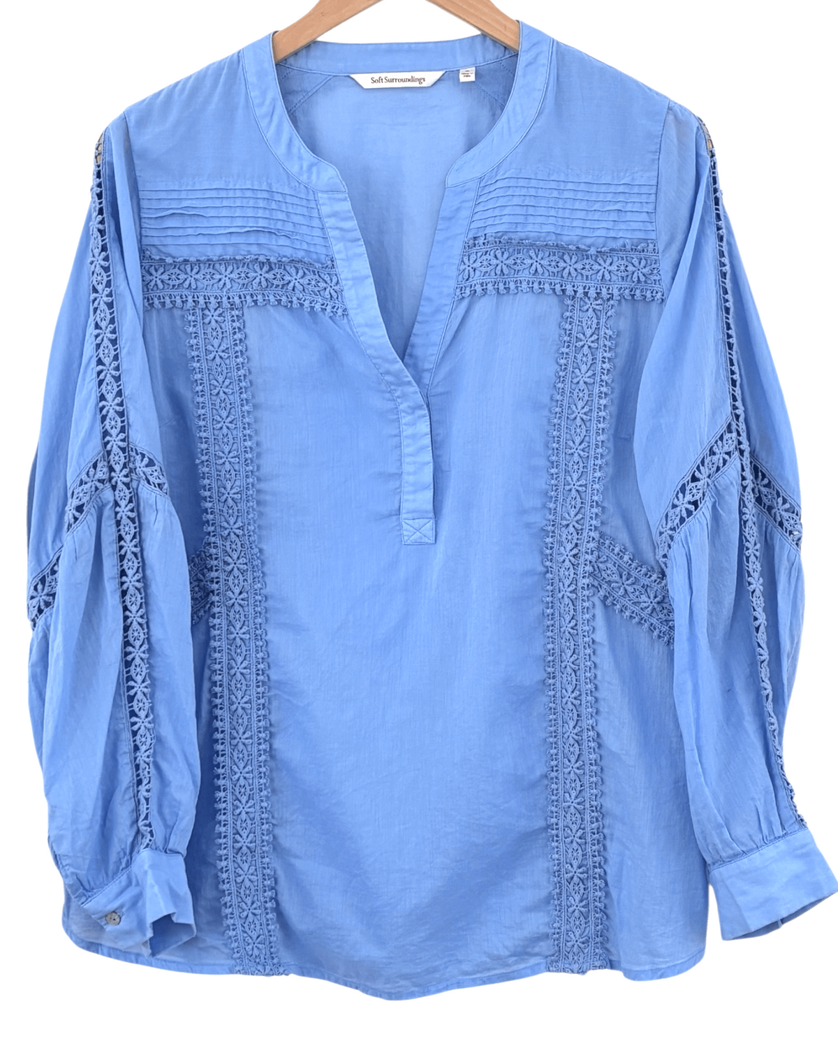 Cool Summer SOFT SURROUNDINGS pair sky split neck crochet lace shirt