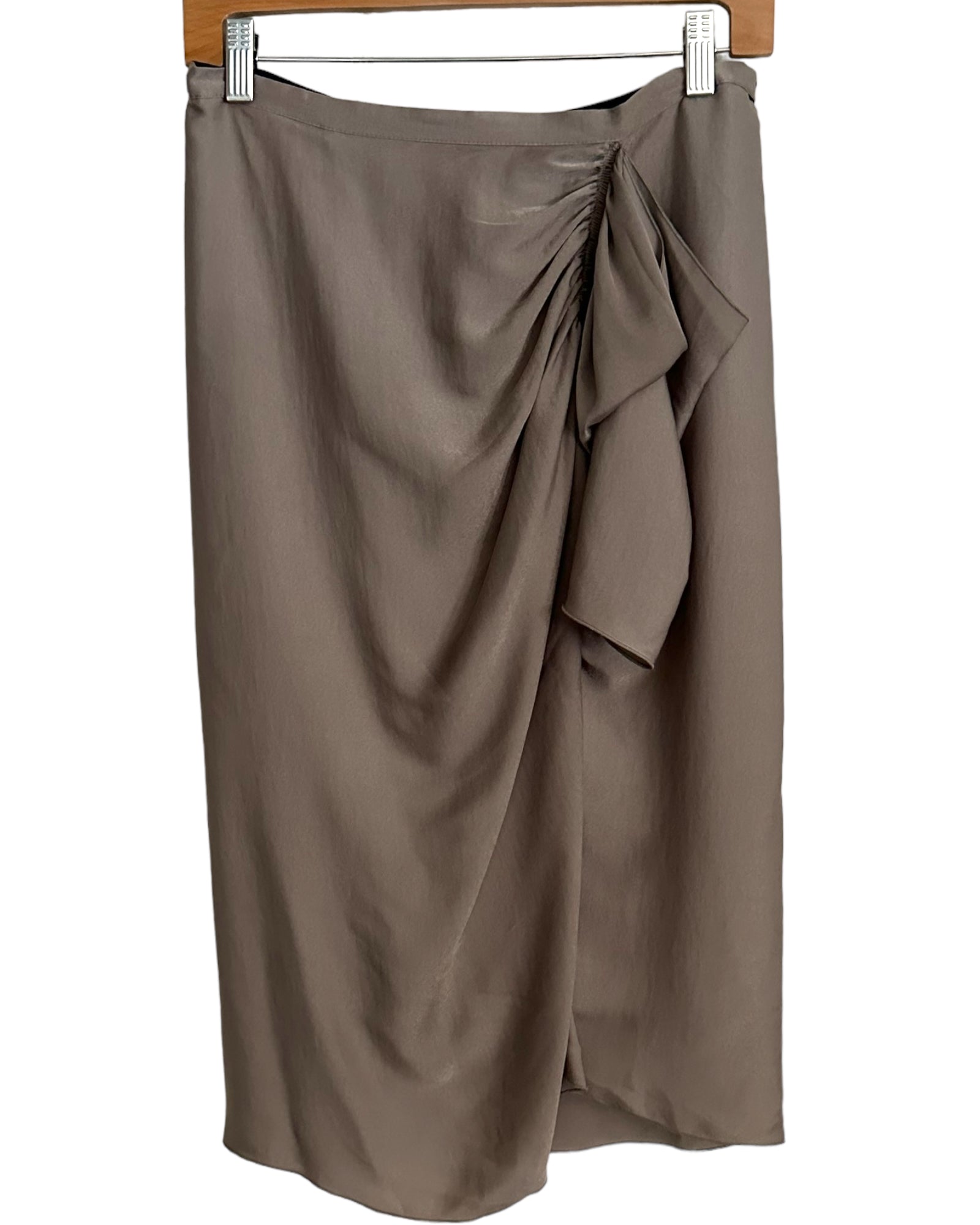 Warm Autumn BCBGMAXAZRIA putty gray silky ruffle skirt 