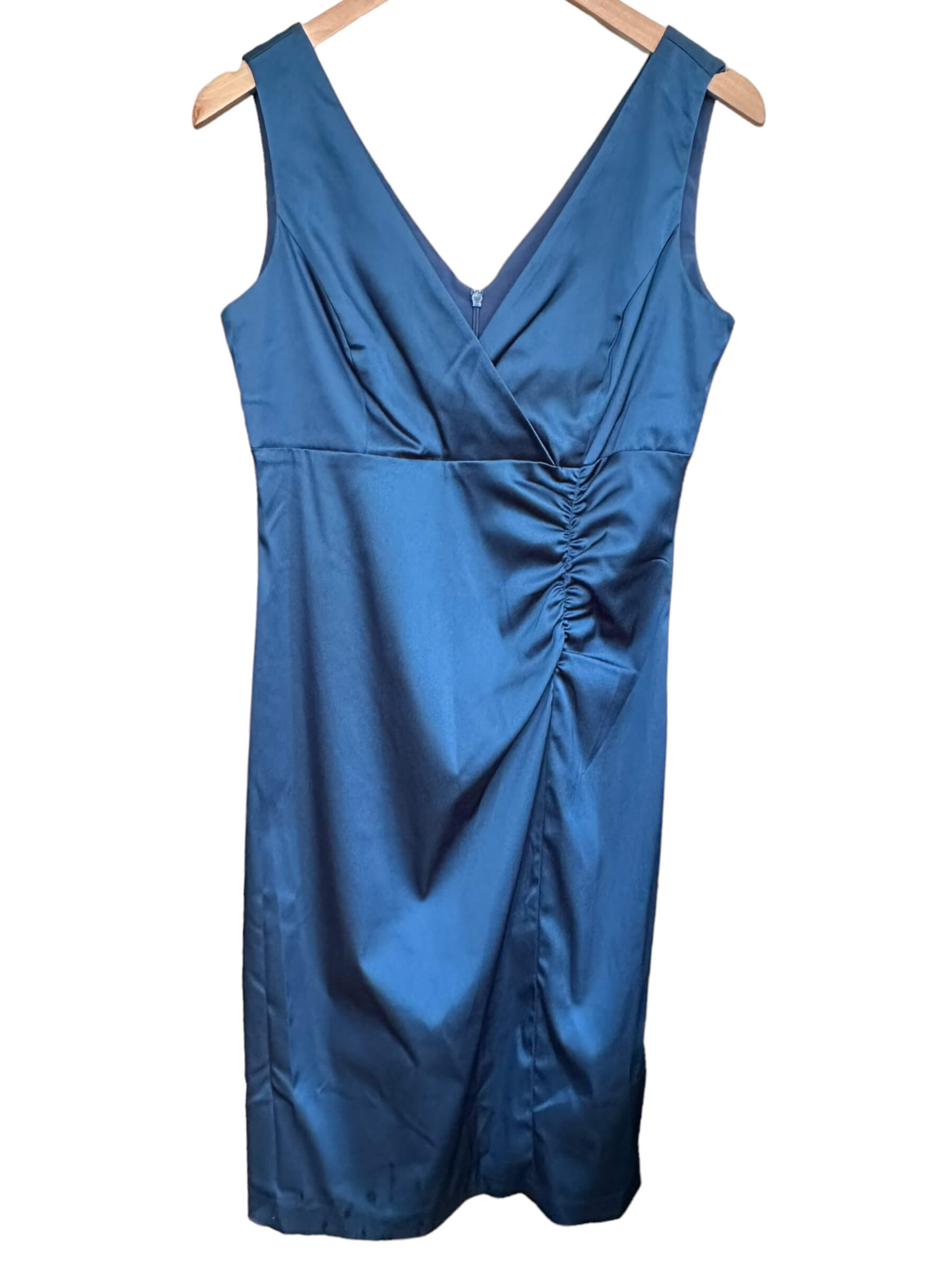 https://indigotones.com/cdn/shop/files/dark-autumn-donna-ricco-new-york-peacock-blue-double-v-satin-midi-dress_2000x.jpg?v=1687444412