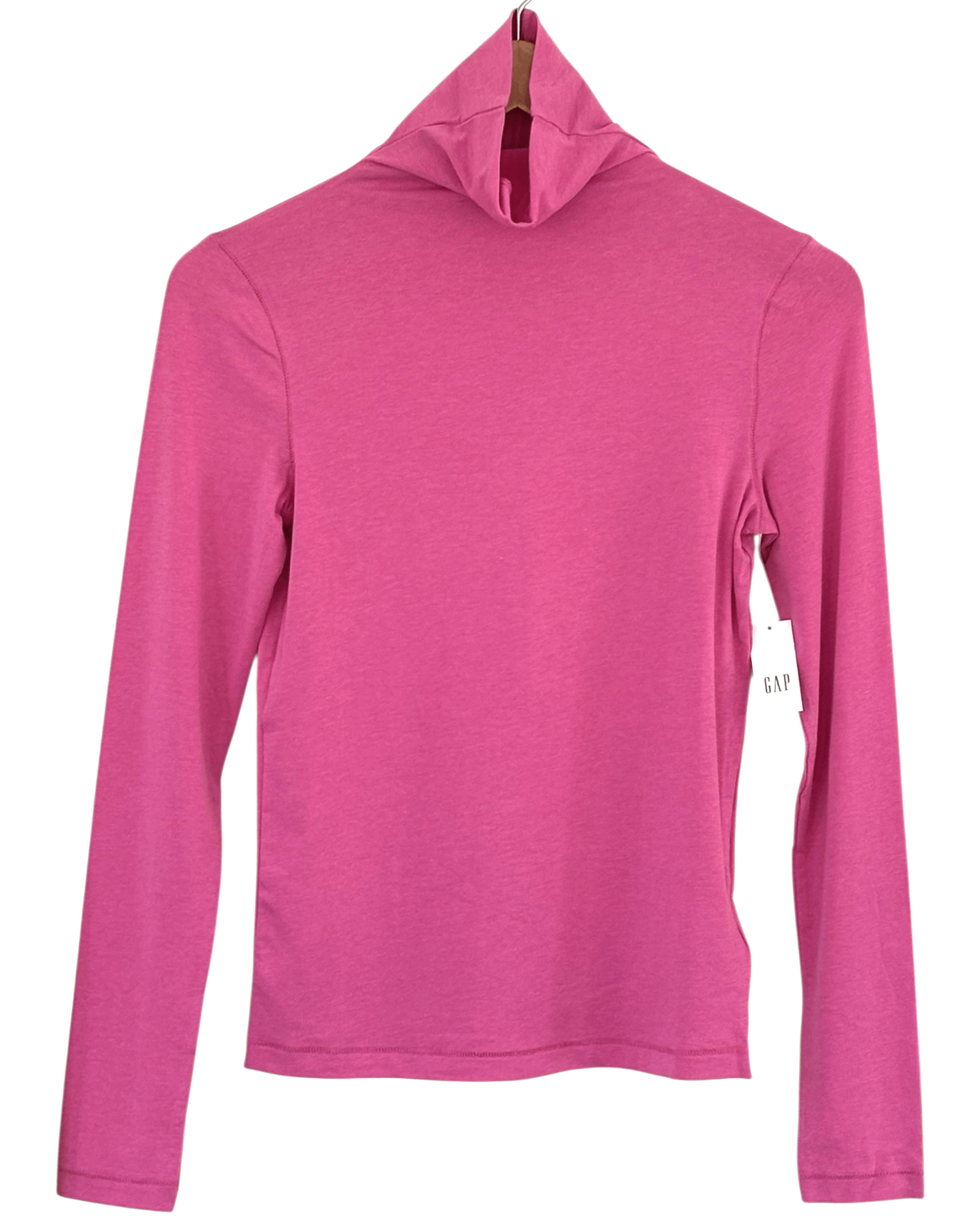 dark winter GAP phlox pink featherweight turtleneck 