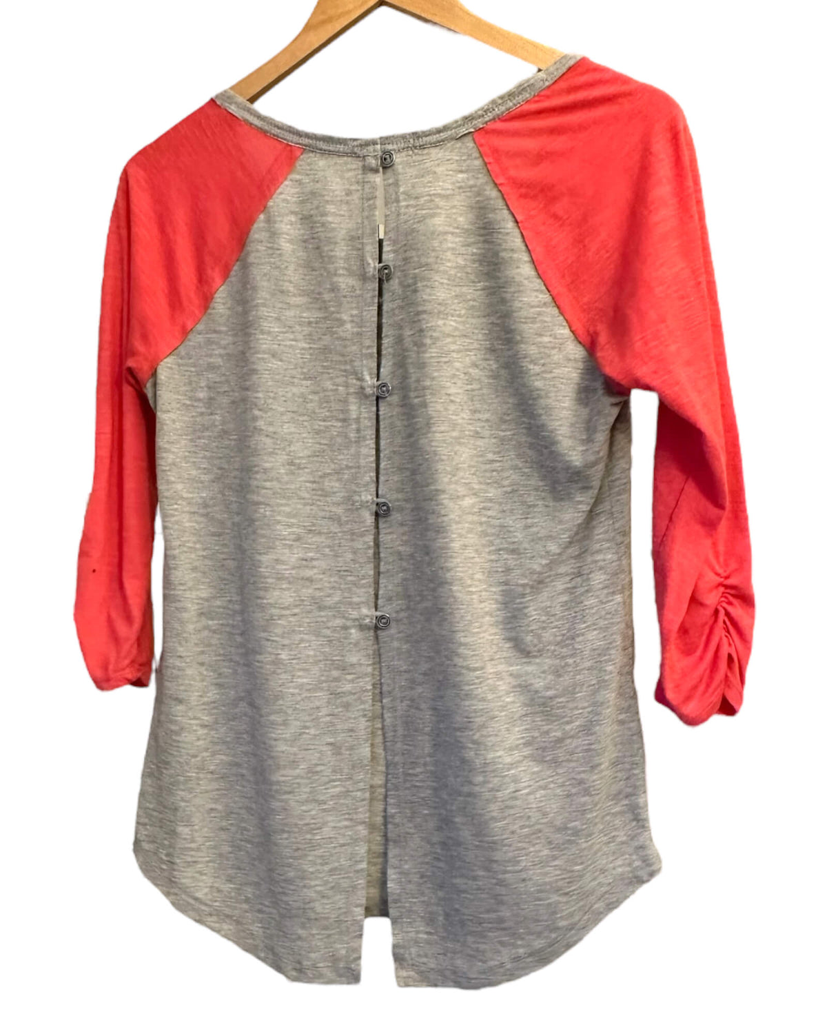 Light Spring MAURICES crochet lace button back raglan jersey knit tee