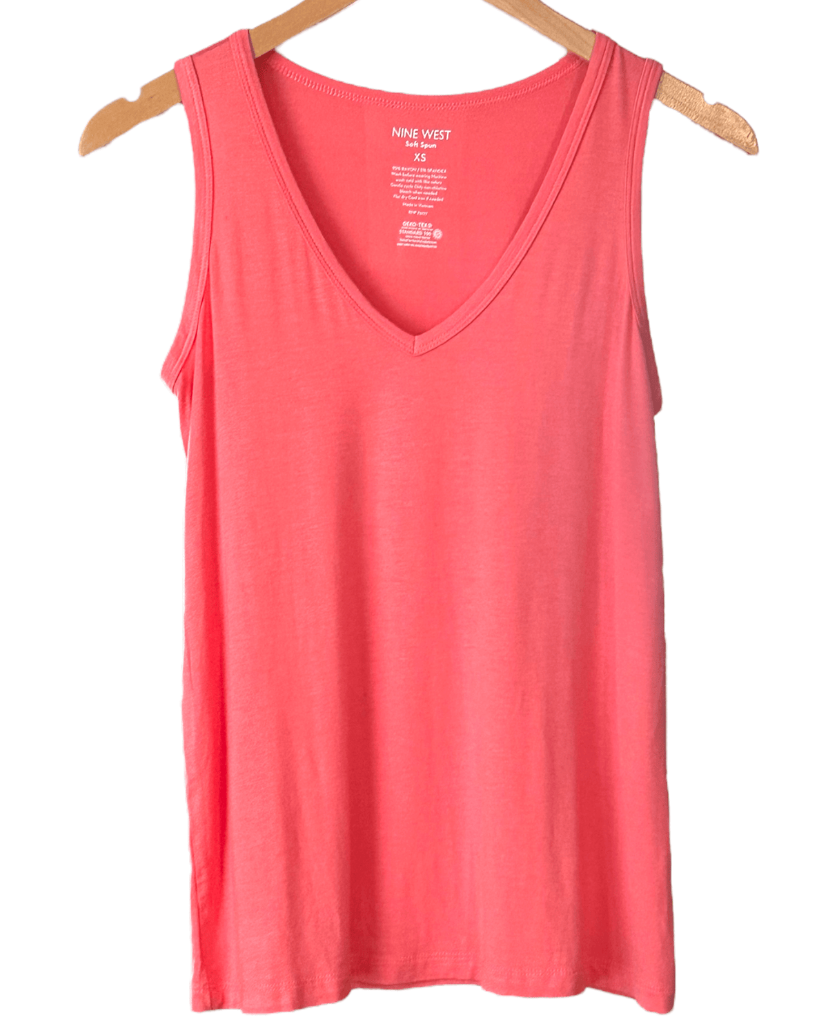 Light Spring NINE WEST coral v-neck tank top