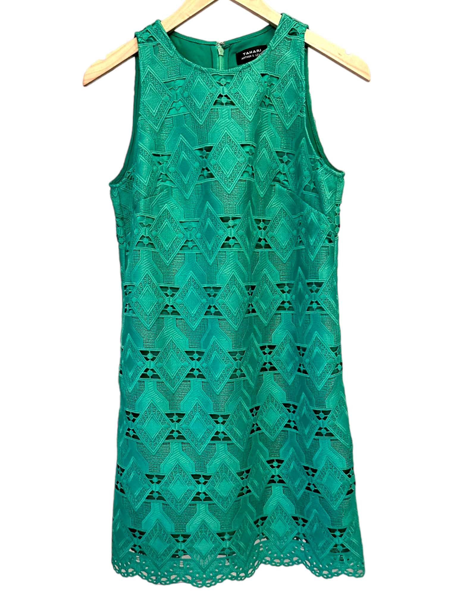 Light Spring TAHARI kelly green geometric lace sheath dress