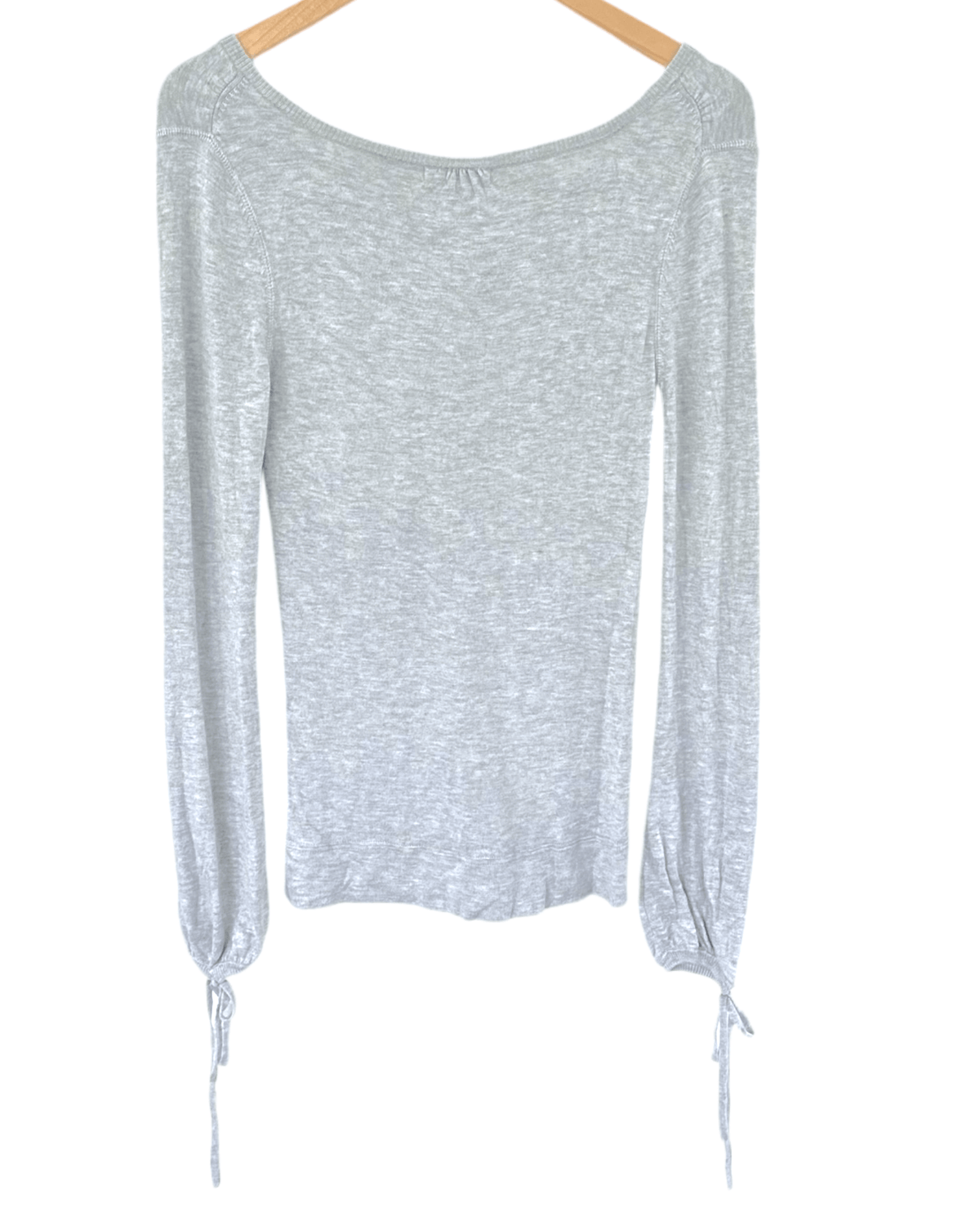 Light Summer VERTIGO PARIS fog gray tie cuff button sweater