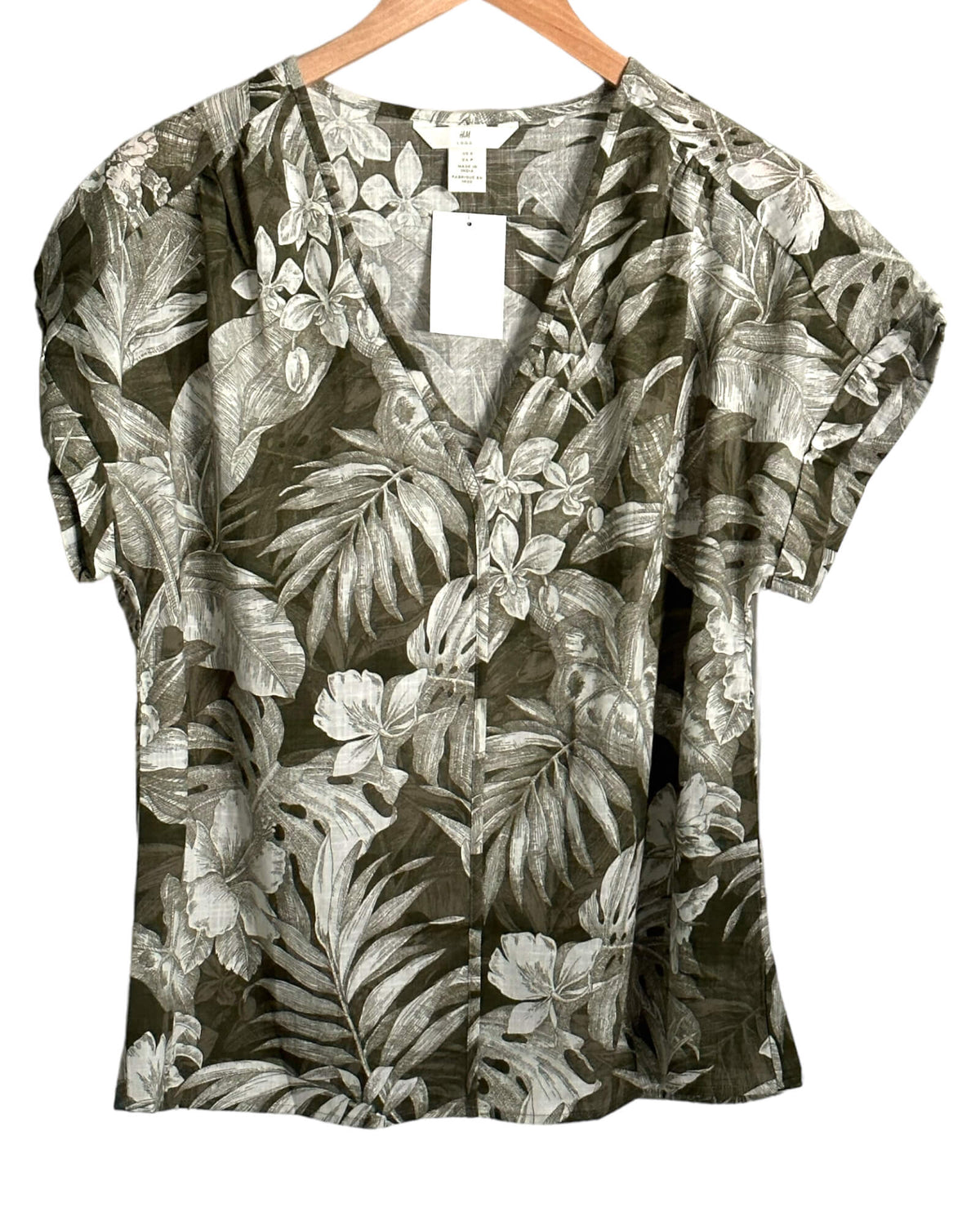 Soft Autumn H&amp;M green leaf v-neck shirt