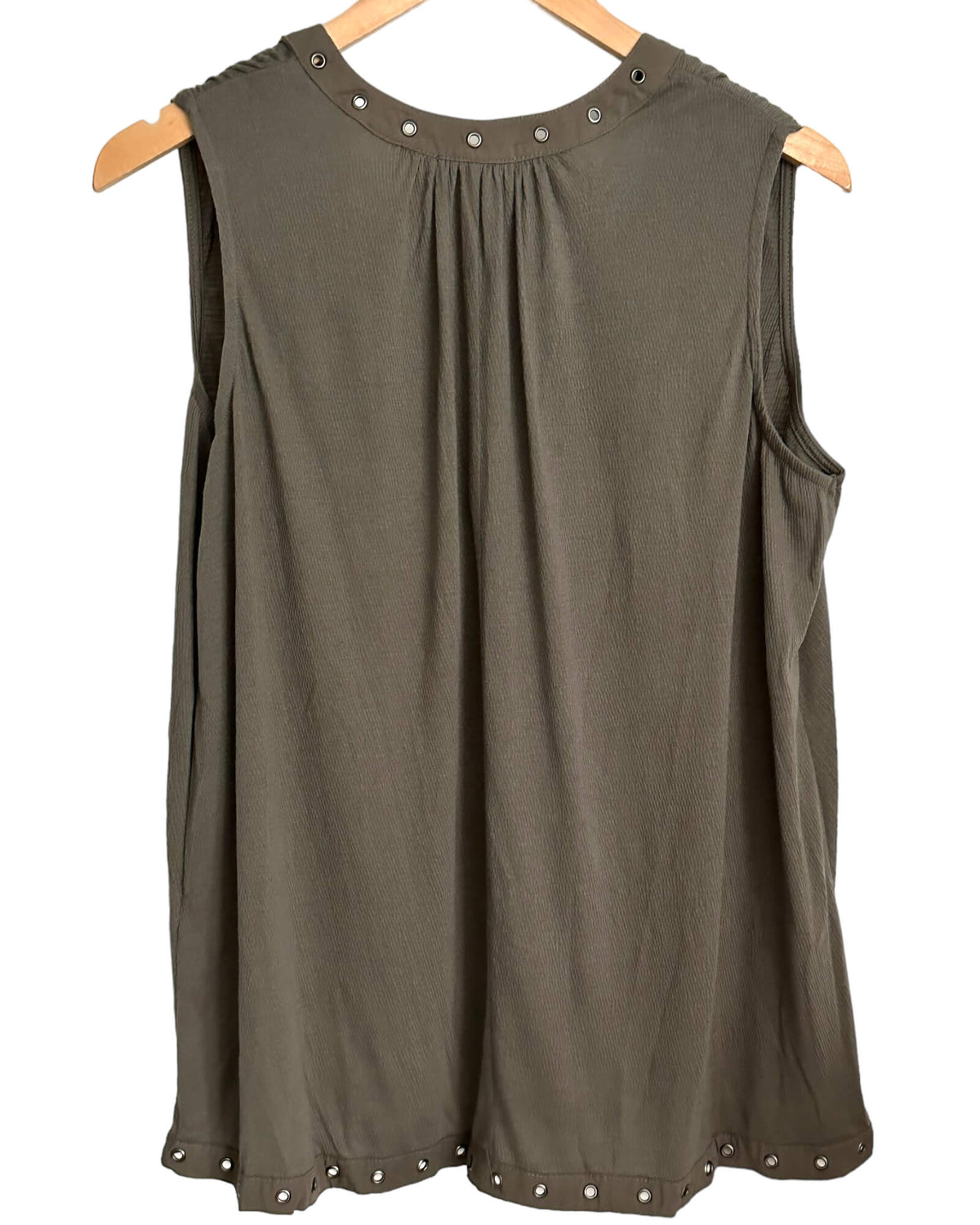 Soft Autumn MAX JEANS kalamata green sleeveless grommet top