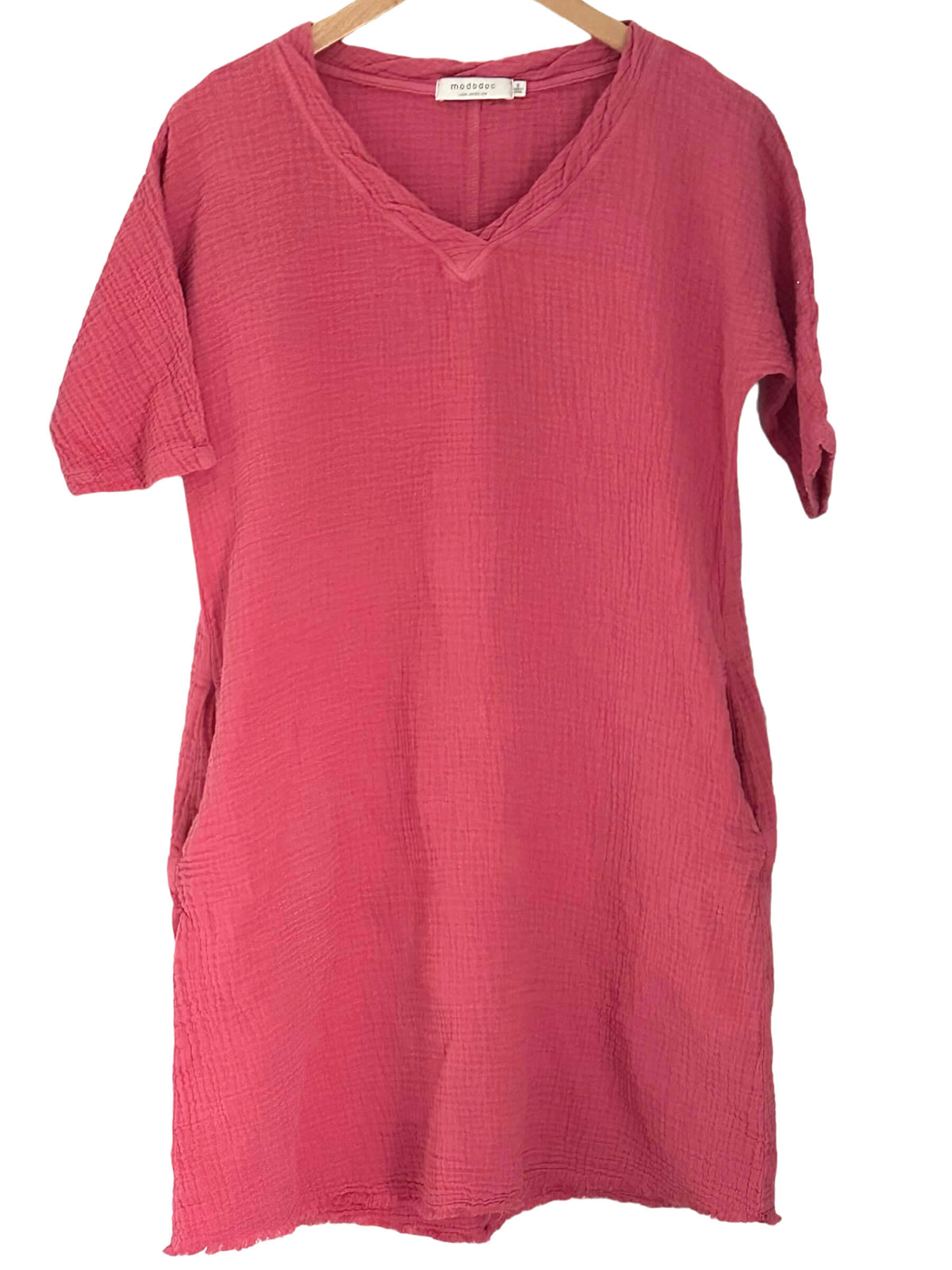 Soft Autumn MODODOC LOS ANGELES petra pink gauze v-neck dress