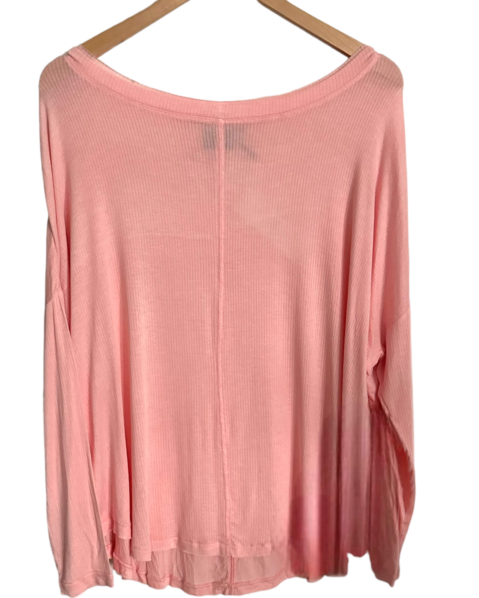 Soft Autumn URBAN OUTFITTERS peach raw hem ribbed tee