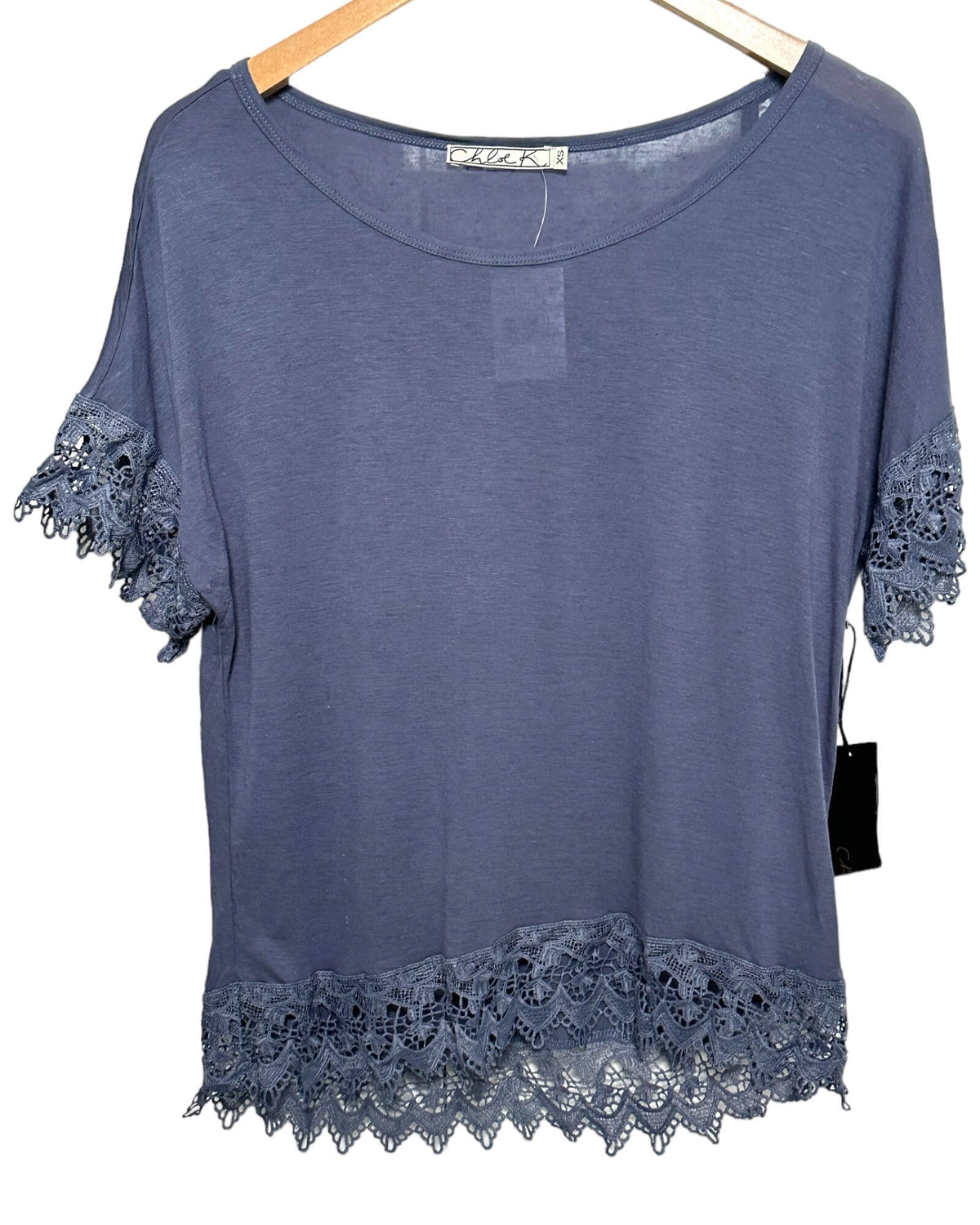 Soft Summer CHLOE K folkstone gray lace t-shirt
