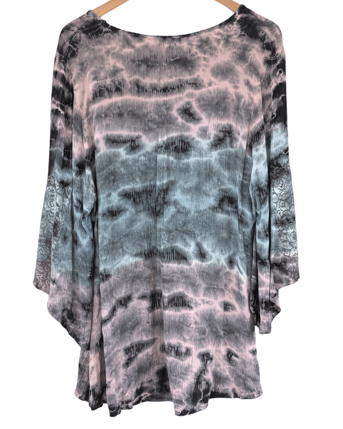 Soft Summer T-PARTY watercolor print lace sleeve v-neck tunic