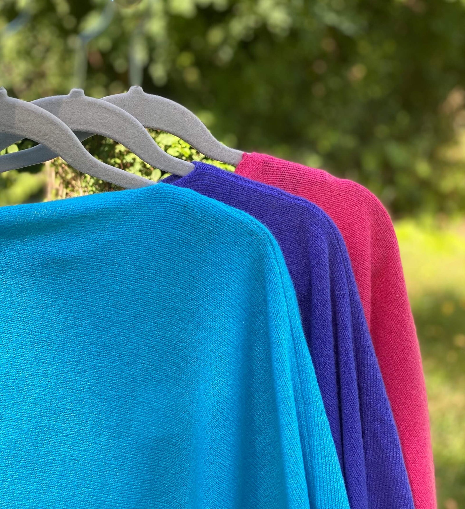 12 Season Color Analysis | Indigo Tones | Bright Winter Clothing 12 Season Color Analysis | Indigo Tones | Bright Winter Clothing