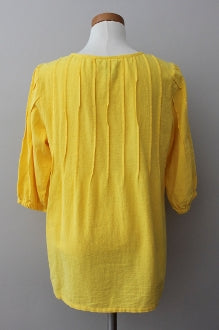 SOFT SURROUNDINGS Bright Winter daffodil tunic