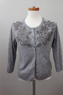 GARNET HILL Soft Autumn pebble embroidered sweater