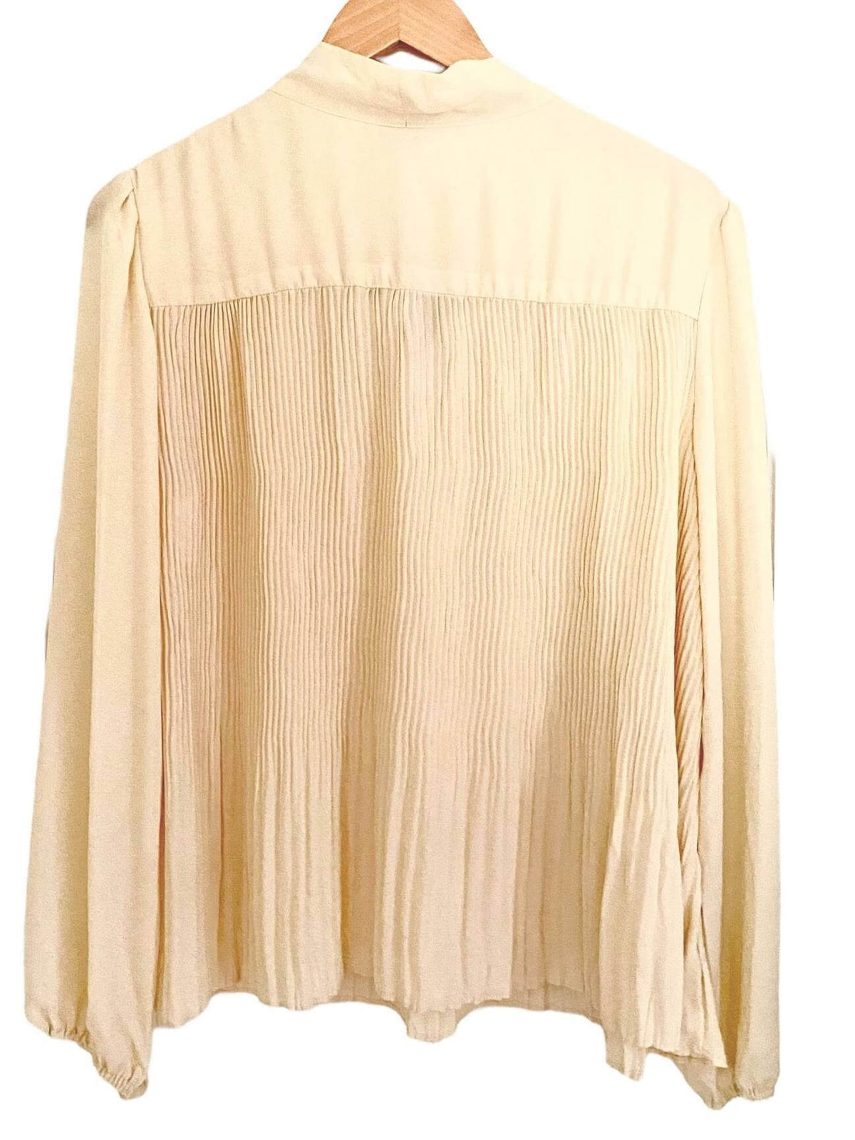 Bright Spring NANETTE LEPORE creme ivory bow pleated blouse