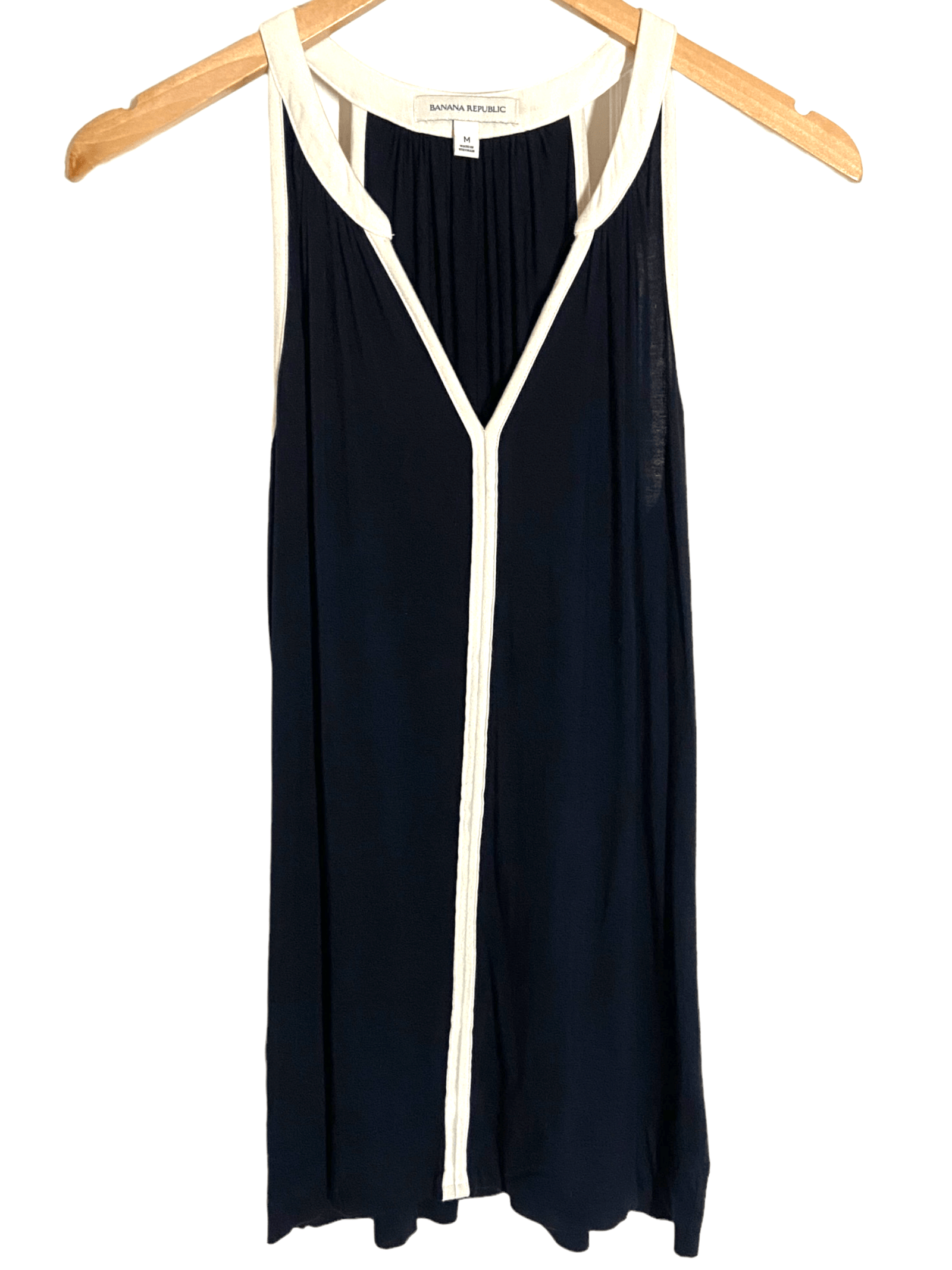 Bright Winter BANANA REPUBLIC sleeveless split-neck top