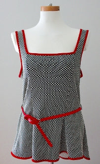 Bright Winter BUBBLEB red black retro print top