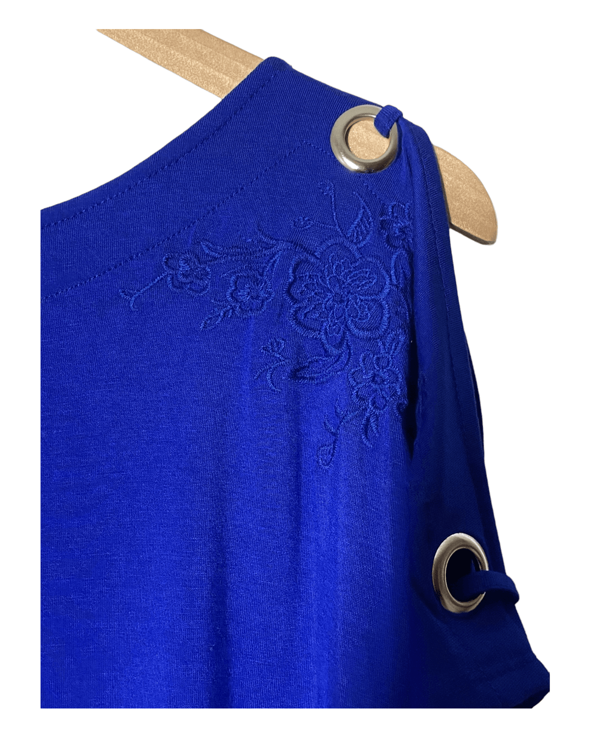 Bright Winter Cable and Gauge angelfish blue grommet top