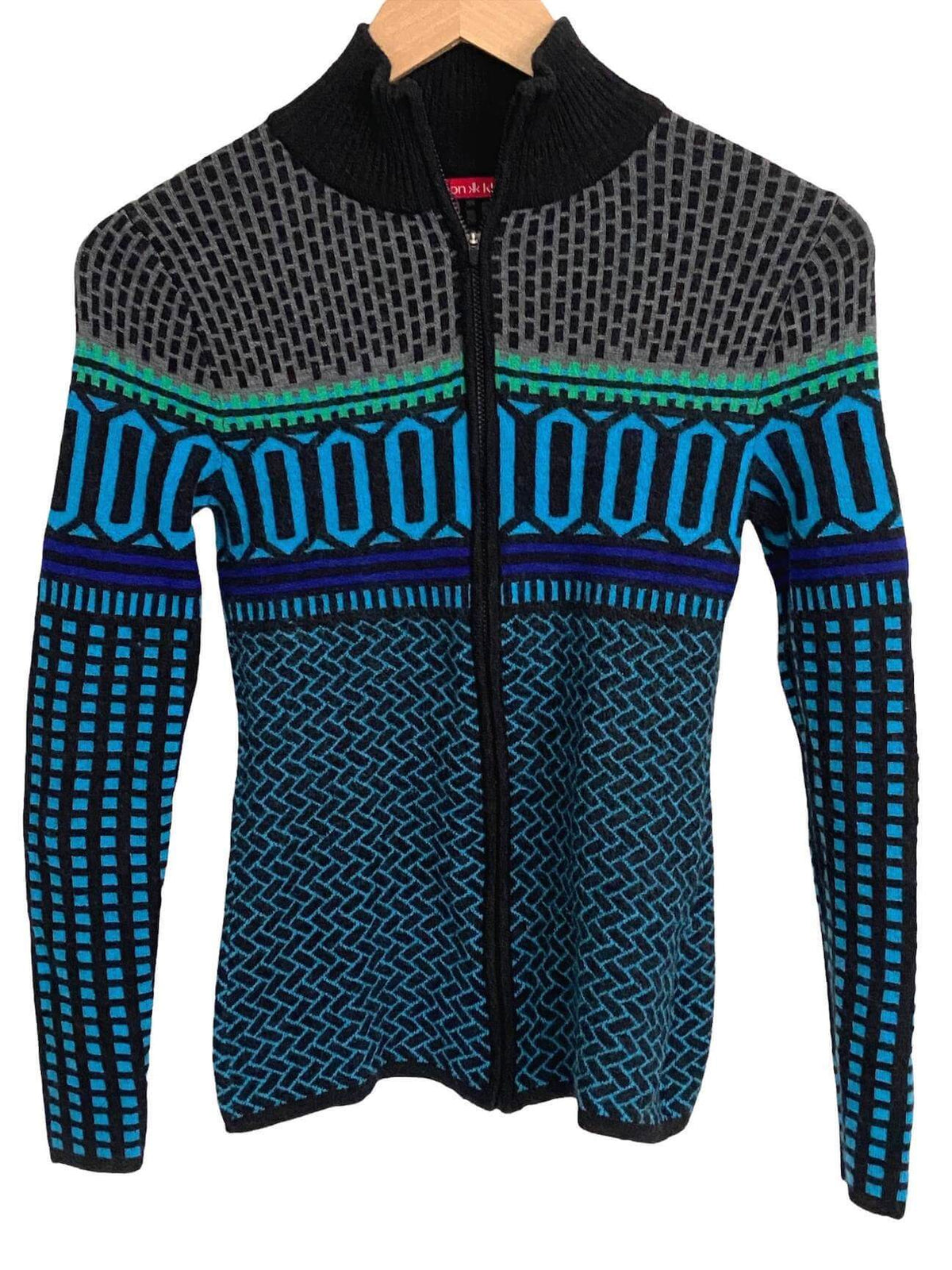 Bright Winter KRIMSON KLOVER blue gray sweater