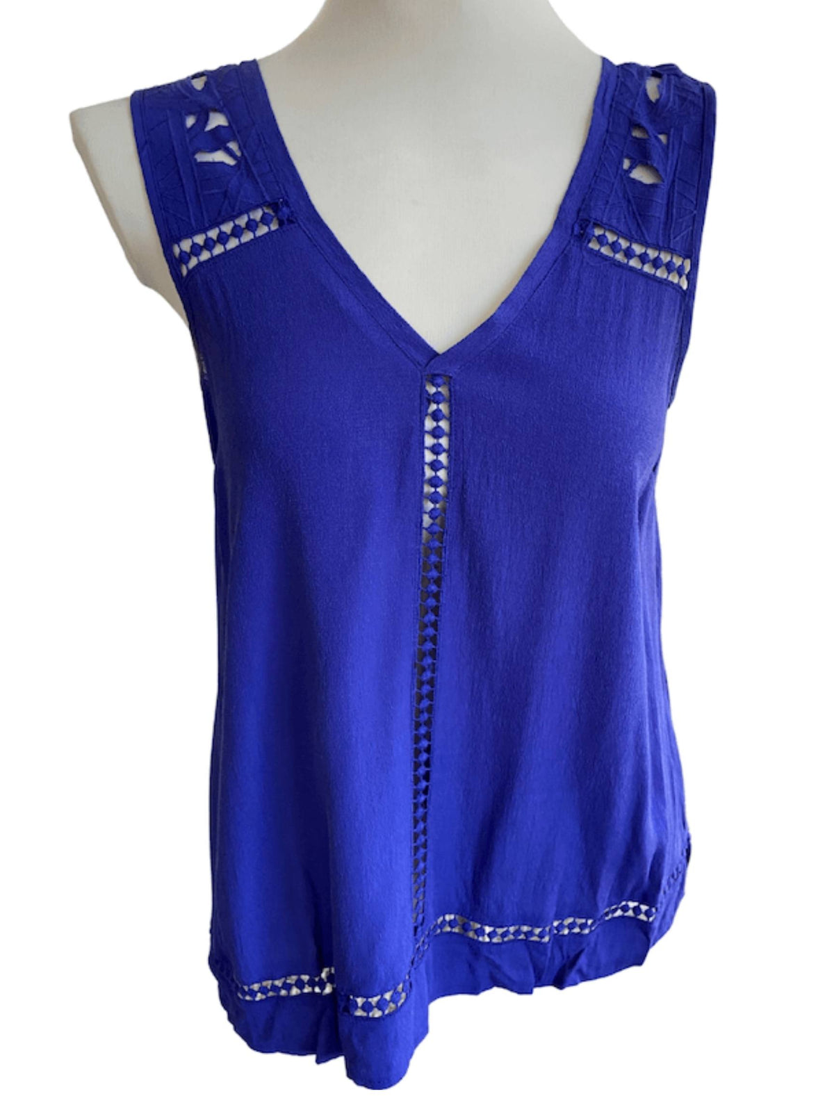 Cool Winter BLACK SWAN blue cutout top