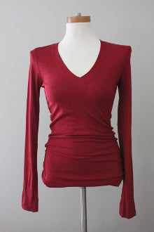 Dark Autumn BORDEAUX heather crimson ribbed v-neck tee