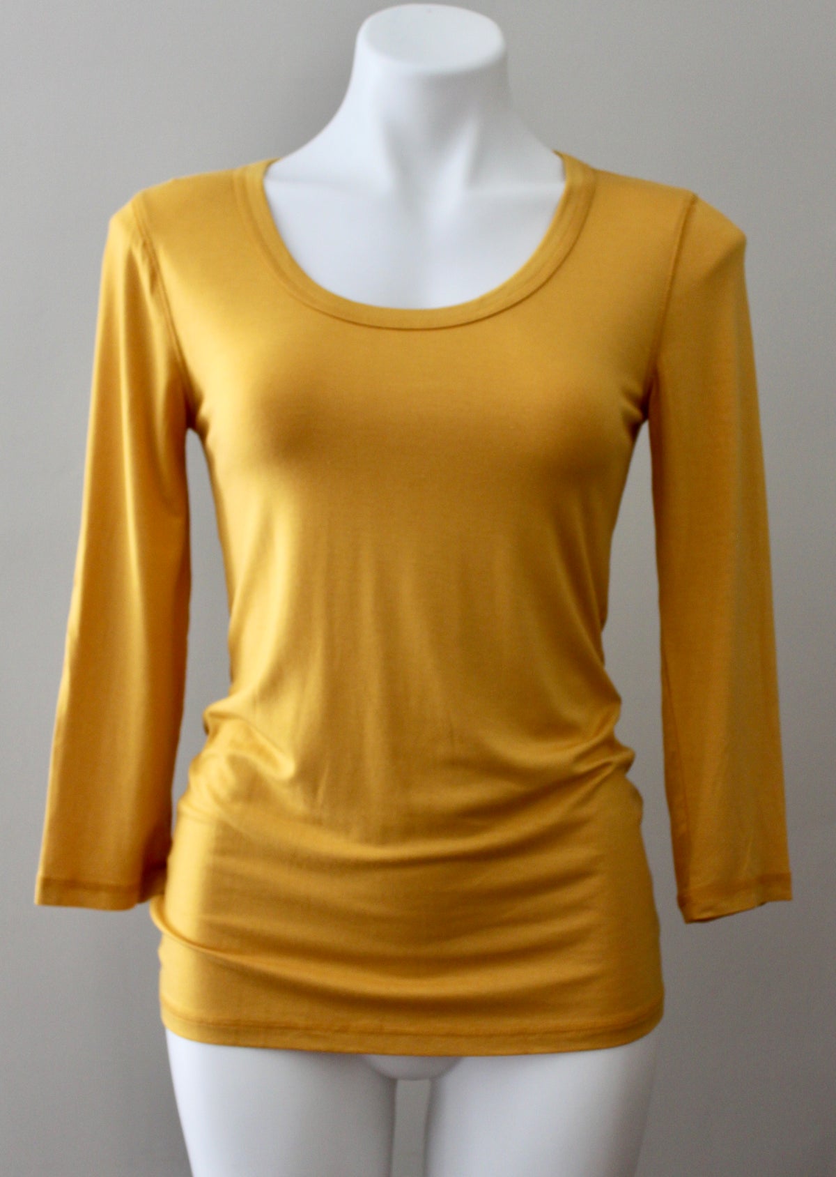 Dark Autumn CUPIO gold tee