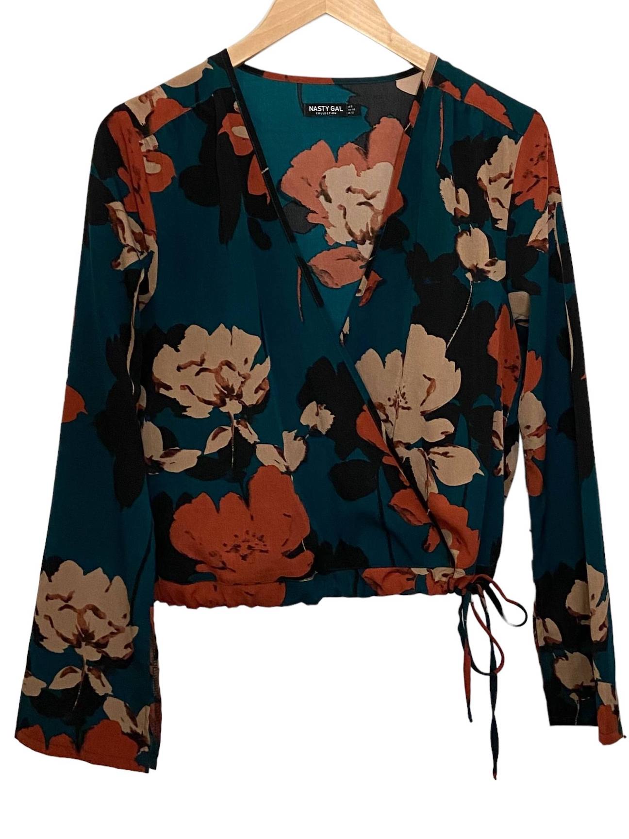 Dark Autumn NASTY GAL large floral print wrap blouse