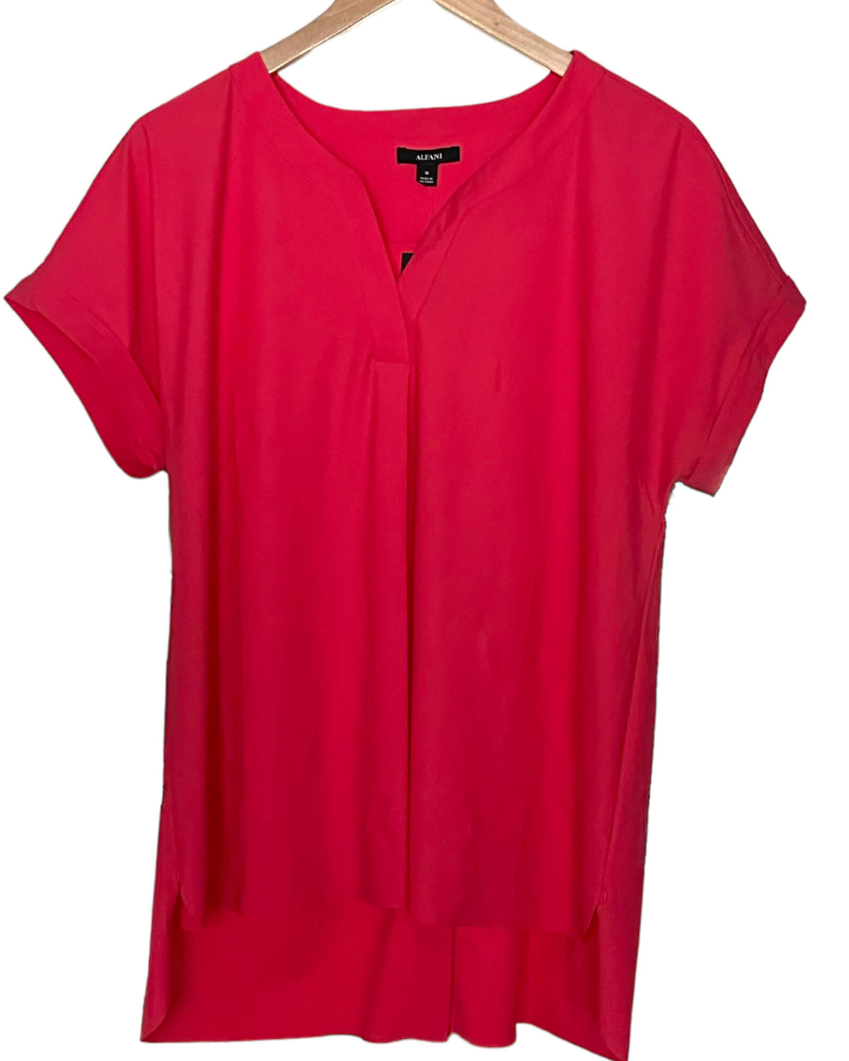 Light Spring ALFANI royal peony button back split neck top