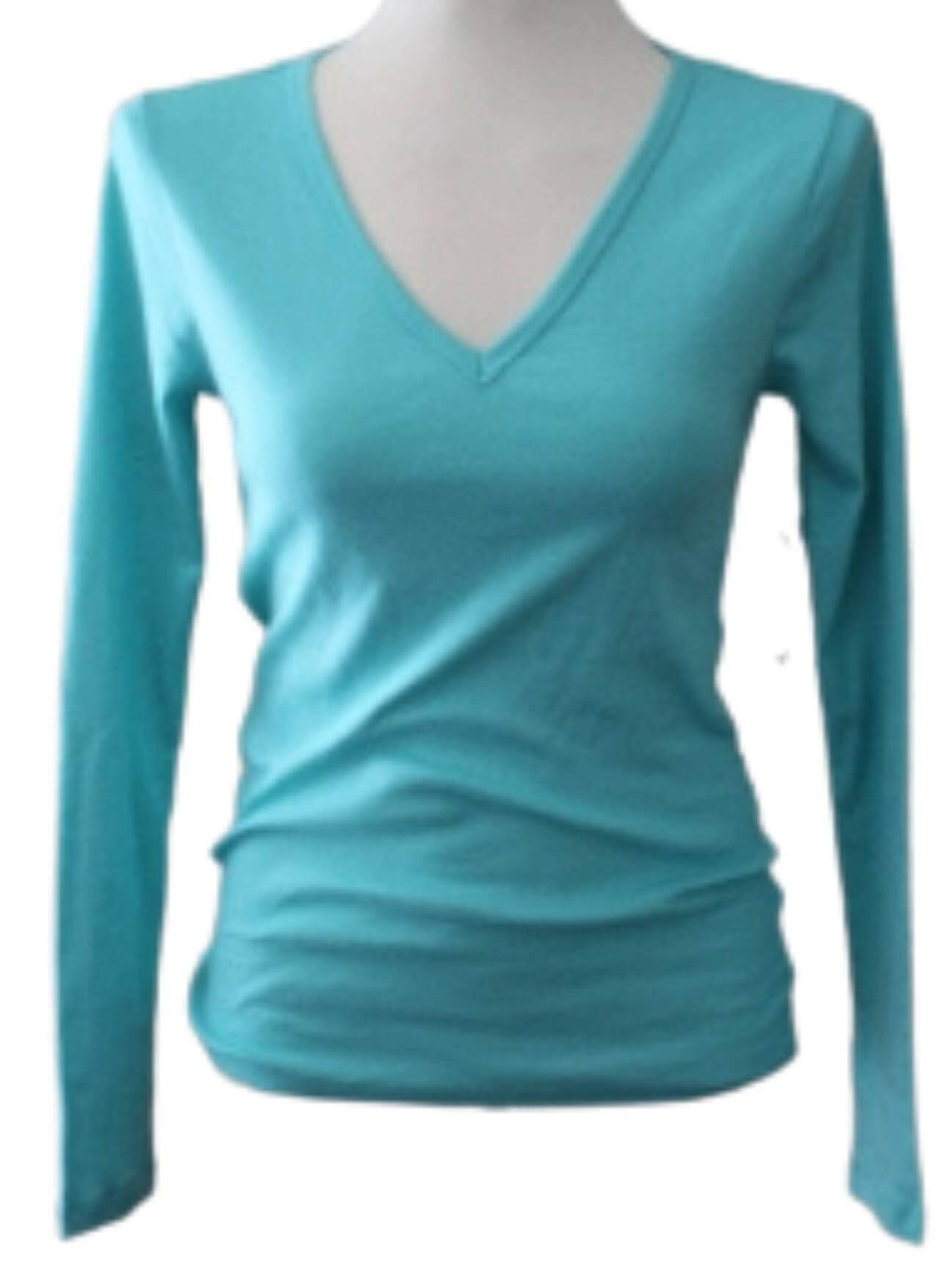 Light Spring GAP aqua v-neck tee