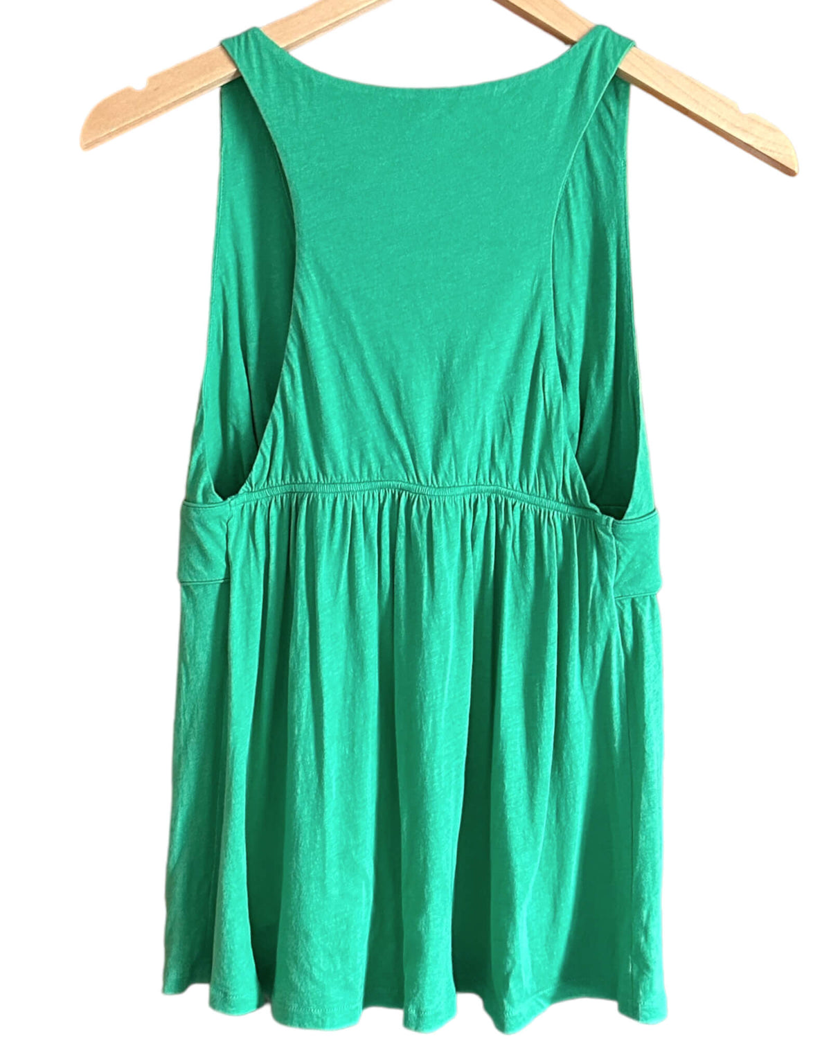 Light Spring J.CREW shamrock green sleeveless knit top