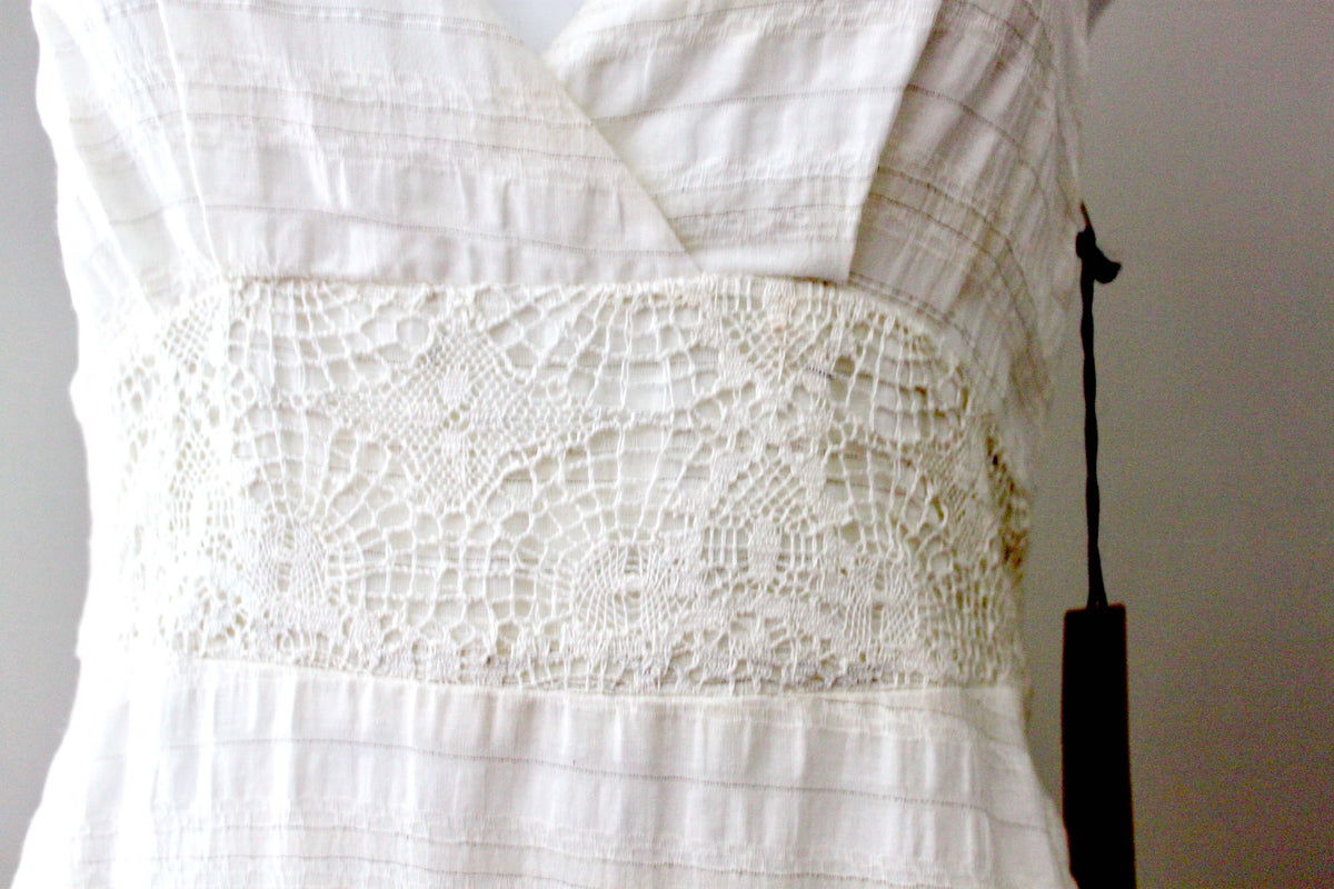 Light Summer Ivory Lace Sleeveless Linen Dress