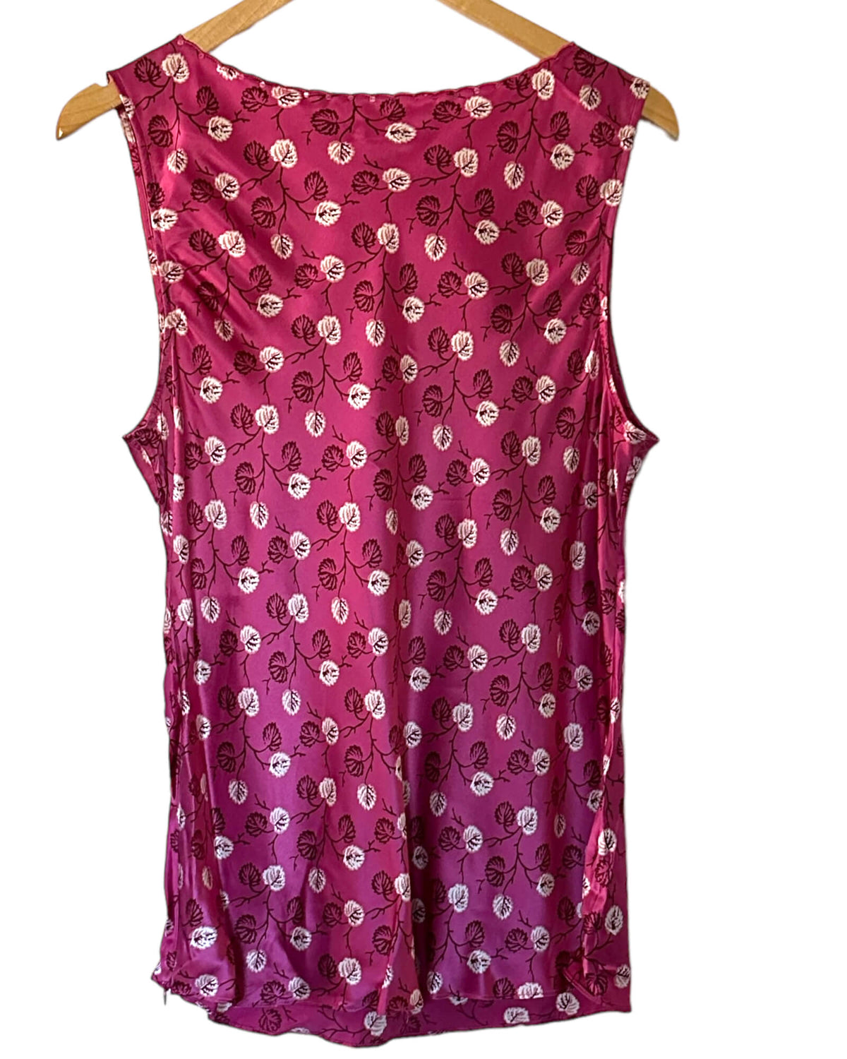 Dark Winter OLD NAVY leaf print sleeveless blouse top