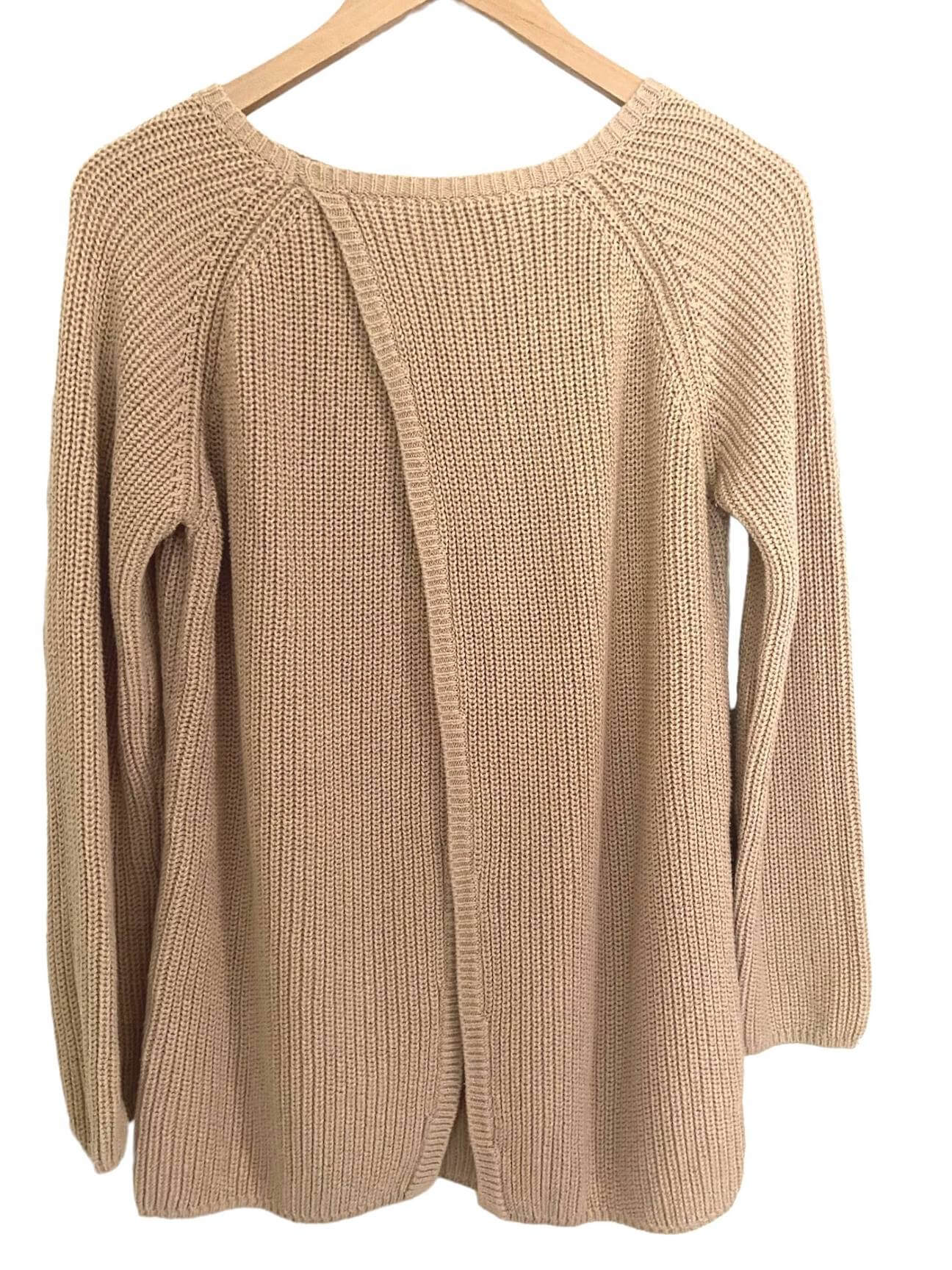 Soft Autumn sand beige 525 AMERICA split-back sweater