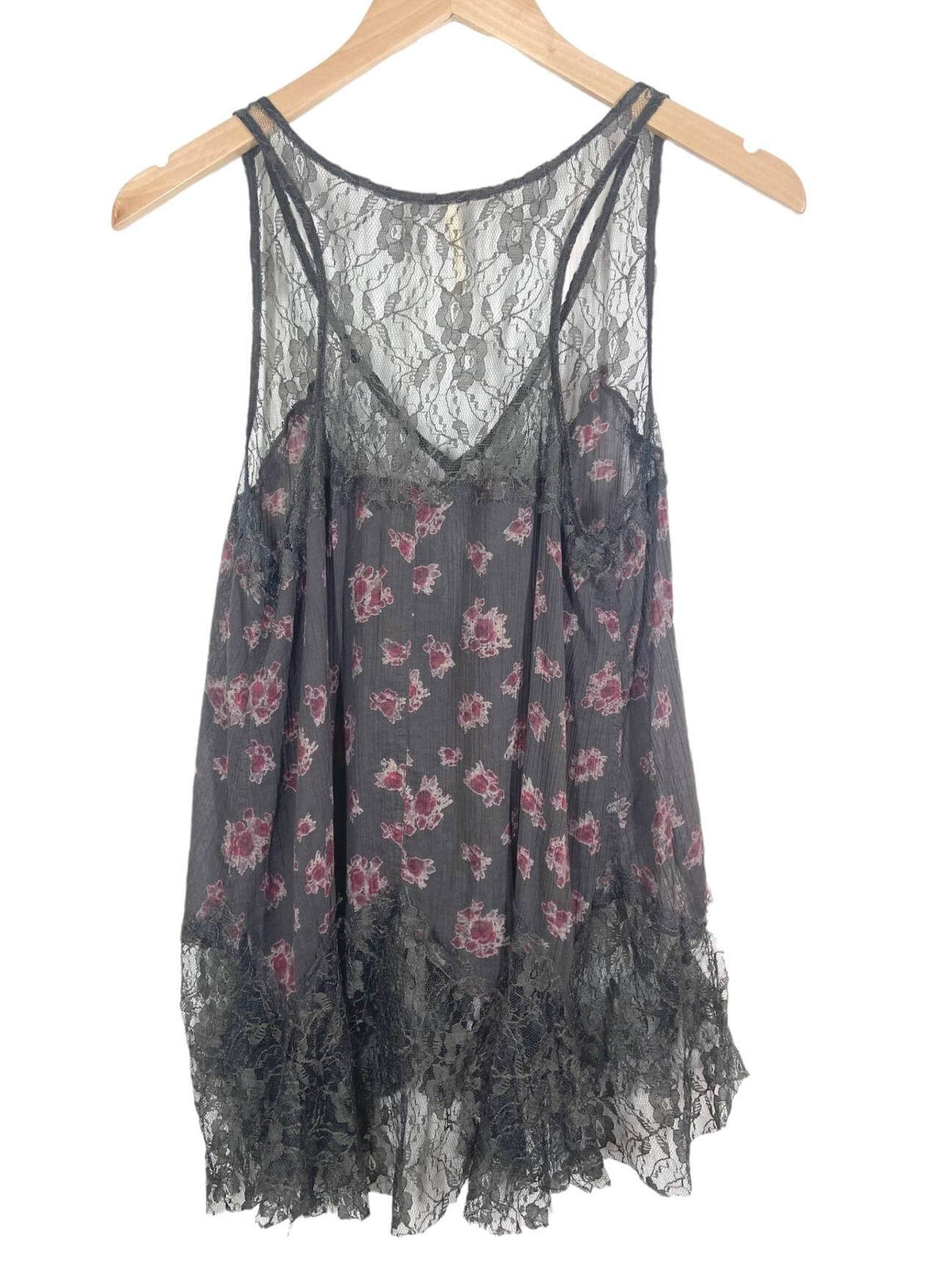 Soft Summer FREE PEOPLE gray pink floral lace blouse