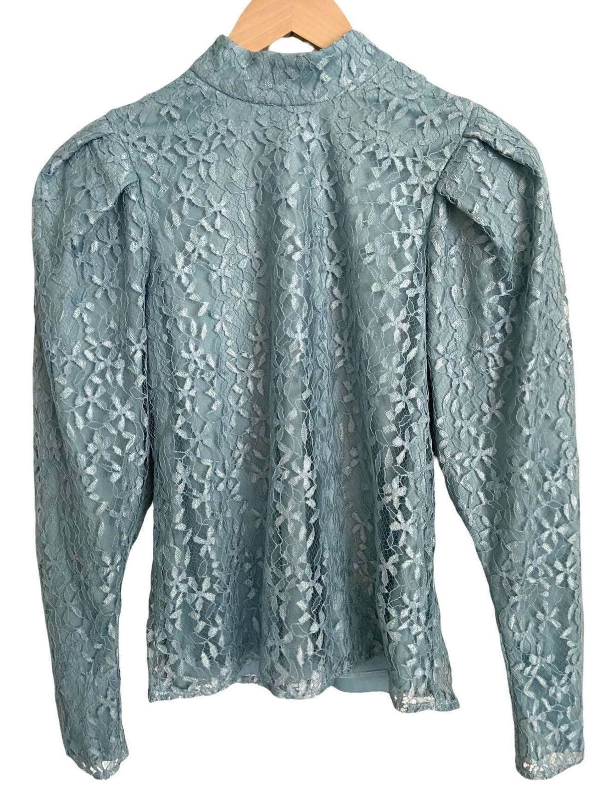 Soft Summer WAYF blue lace blouse