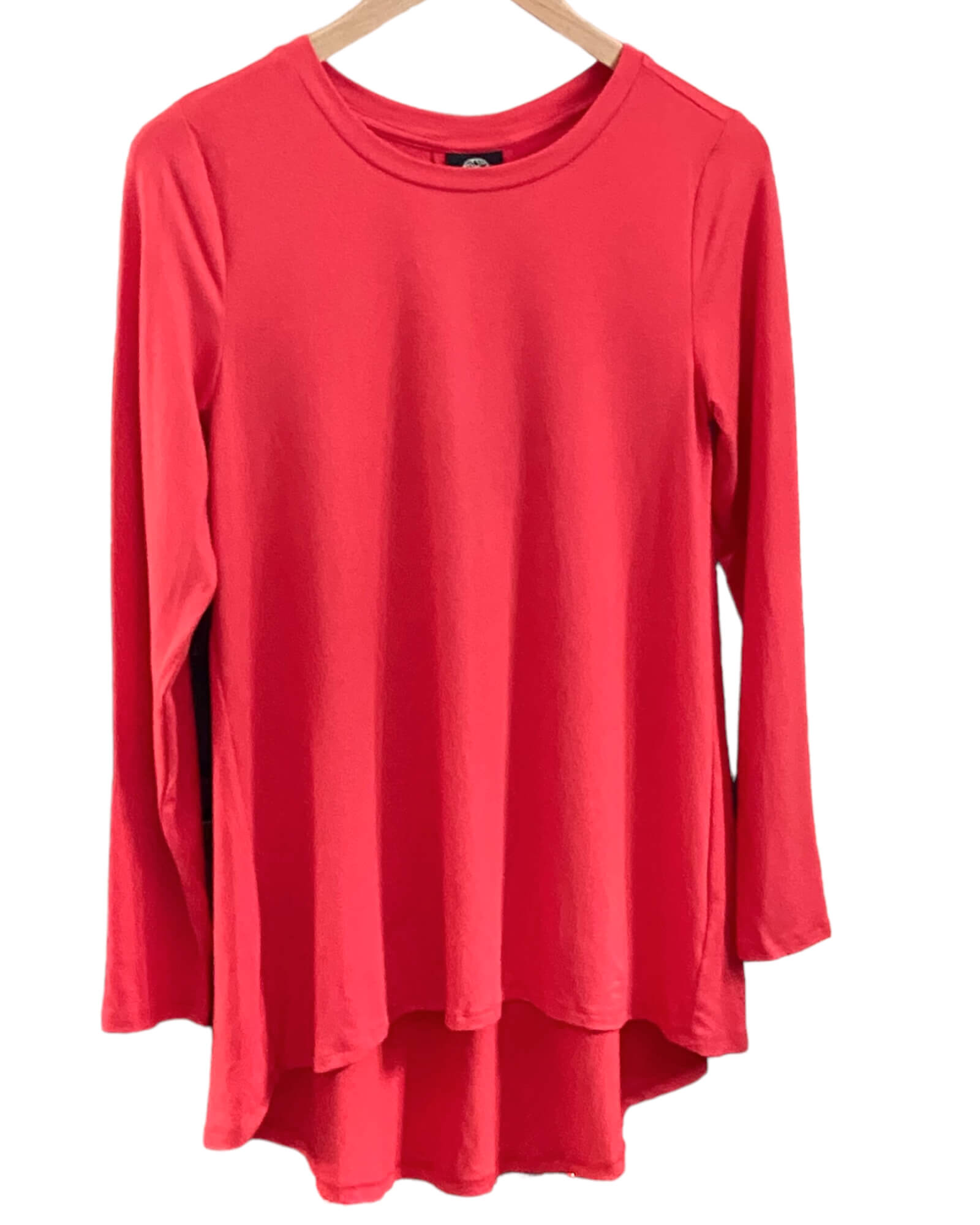 Warm Spring BOBEAU red hibiscus swing jersey knit top