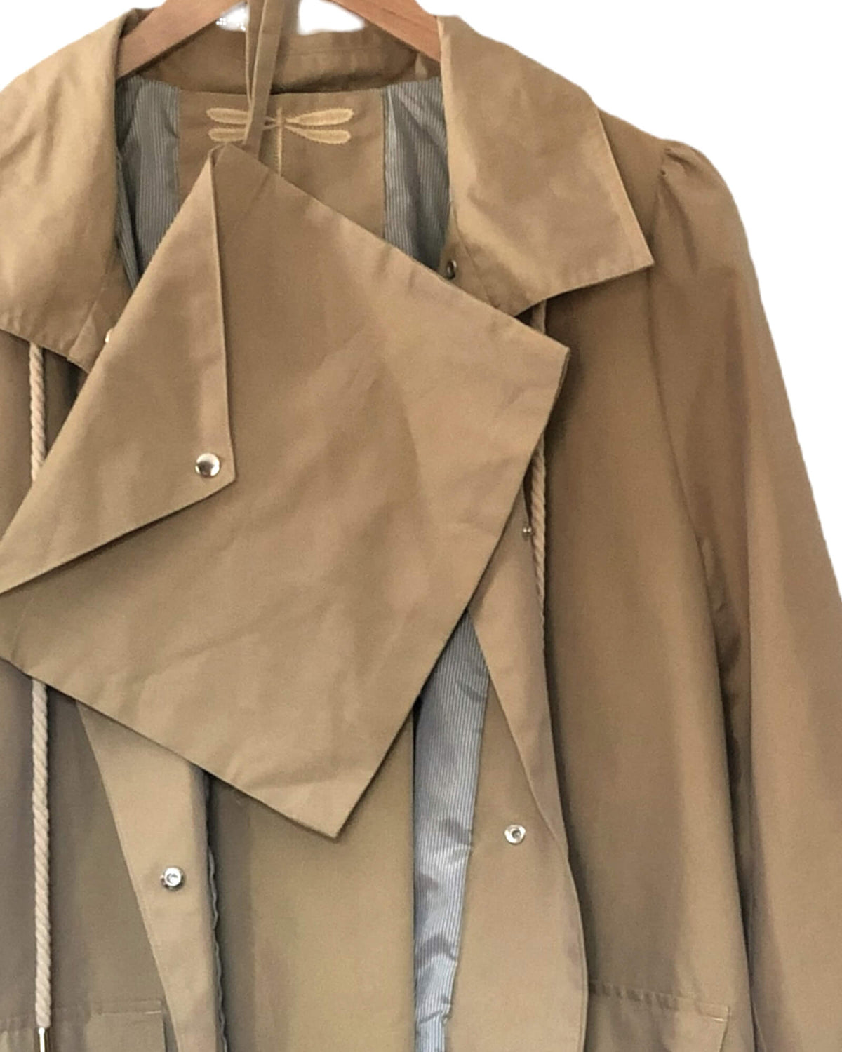 Warm Spring TYLER BOE British tan raincoat jacket